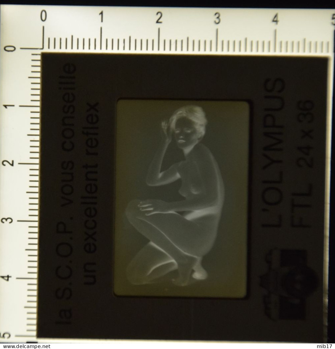 Négatif Monté En Diapositive . Femme Nue - PHOTO CINEMA Collection Paterson N°2 Offert Par La Scop "photo R. DEHESDIN" - Diapositives