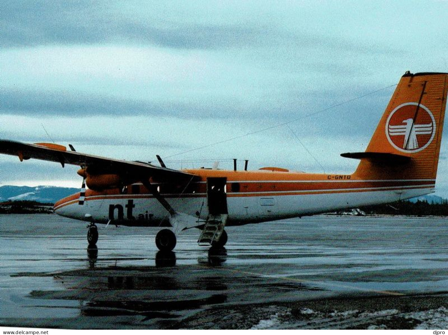 Northern  Thunderbird Air  Twin Otter  300 - 1946-....: Moderne