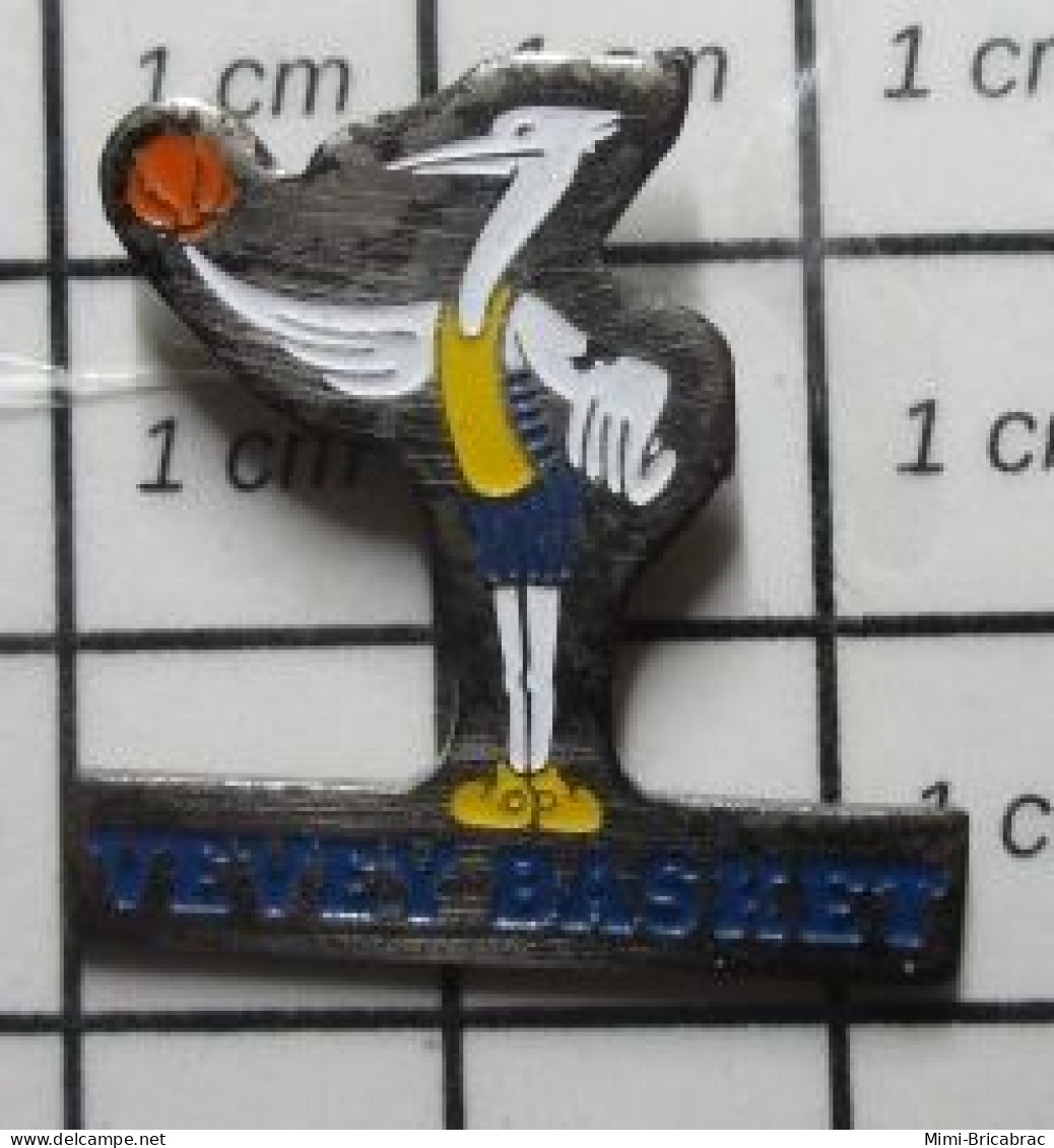 1616A Pin's Pins / Beau Et Rare / SPORTS / CLUB BASKET-BALL VEVEY OISEAU ECHASSIER - Basketbal