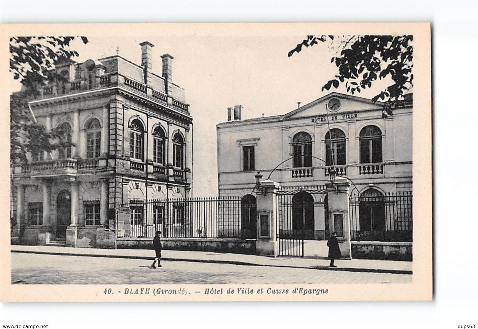 BLAYE - Hôtel De Ville Et Caisse D'Epargne - Très Bon état - Blaye