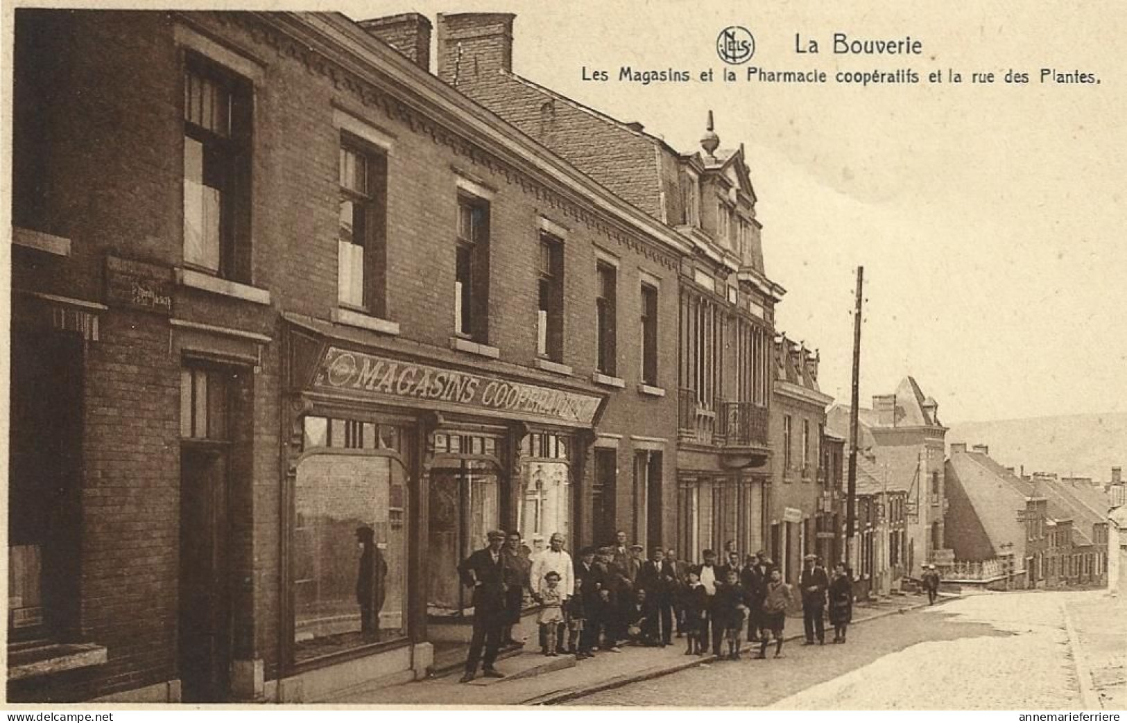 La Bouverie Les Magassins Et La Pharmacie Coopératifs Et La Rue Des Plantes - Frameries