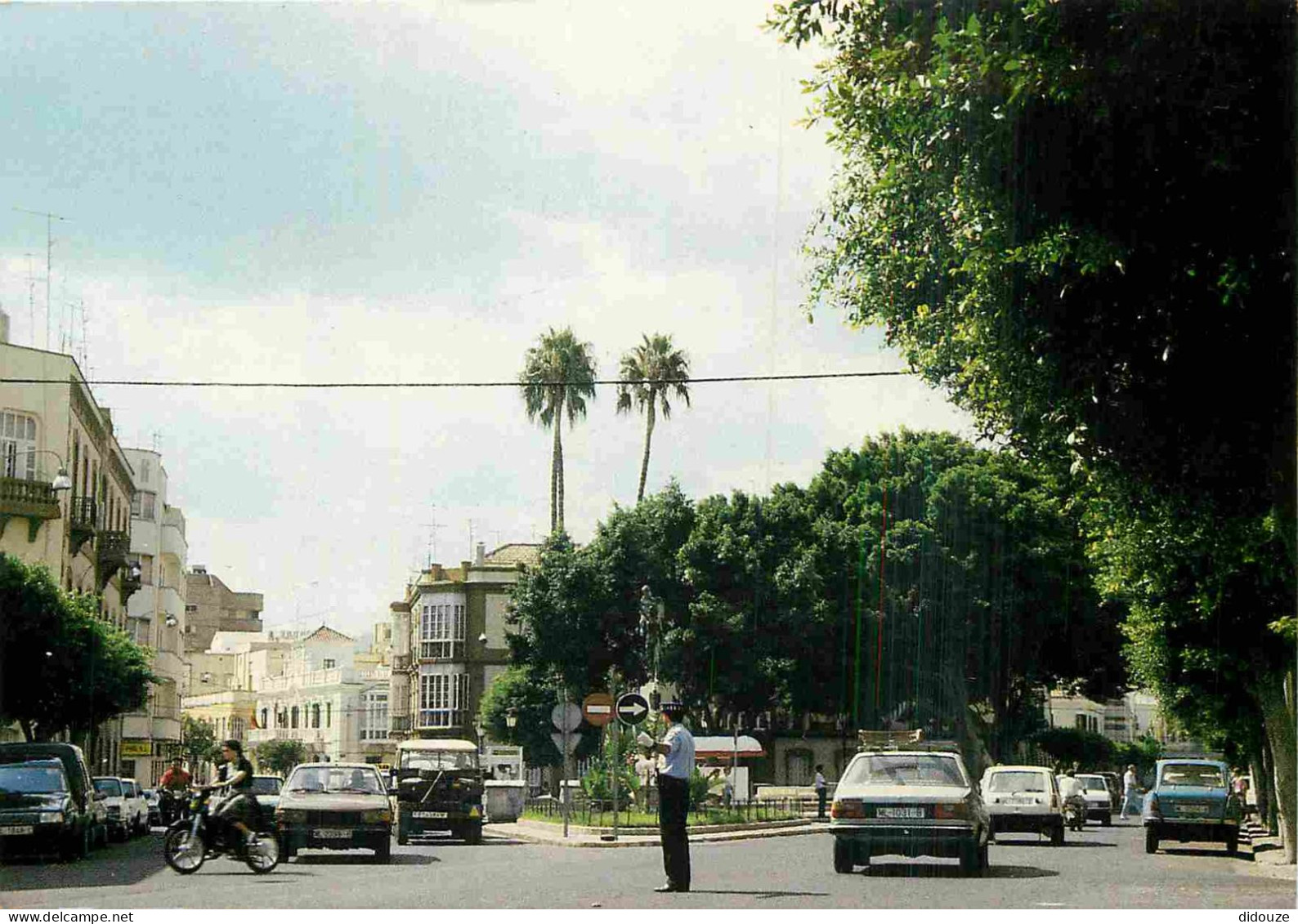 Espagne - Espana - Melilla - Plaza Torres Quevedo - Automobiles - Gendarme - CPM - Voir Scans Recto-Verso - Melilla