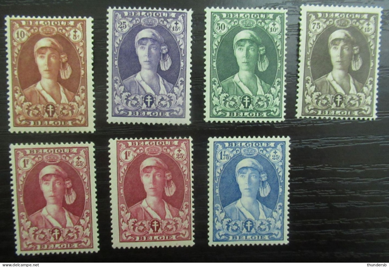 326/31 'Koninging Elisabeth' - Ongebruikt * - Côte: 30 Euro - Unused Stamps