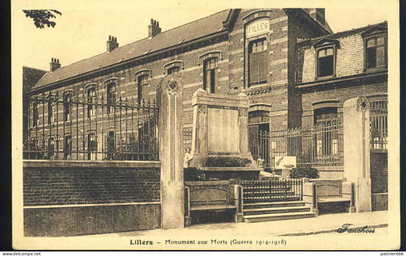 Lillers Monument Aux Mort - Lillers