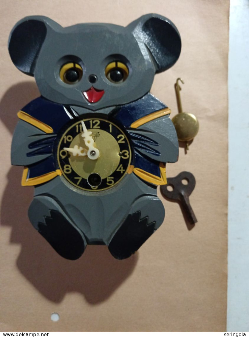 1960s Mi-Ken Baby Animal Click With Moving Yes Made In Japan - Clocks