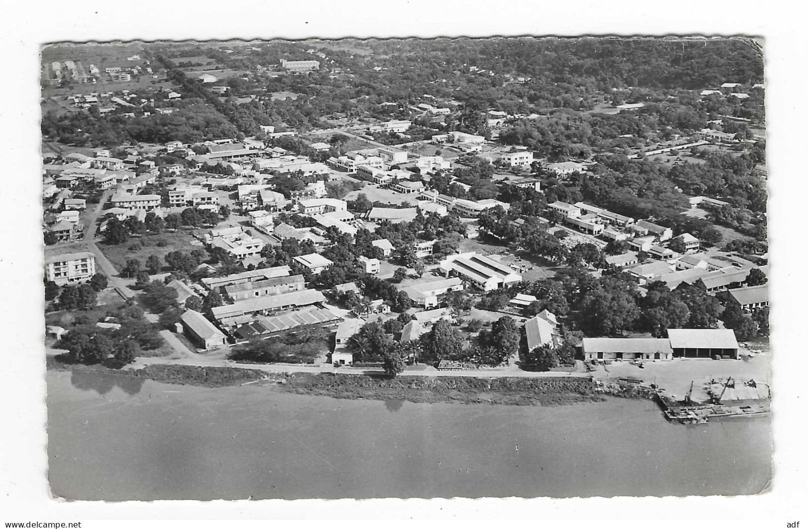 CPSM BANGUI, VUE GENERALE, Format 9 Cm Sur 14 Cm Environ, REPUBLIQUE CENTRAFRICAINE RCA - Centrafricaine (République)