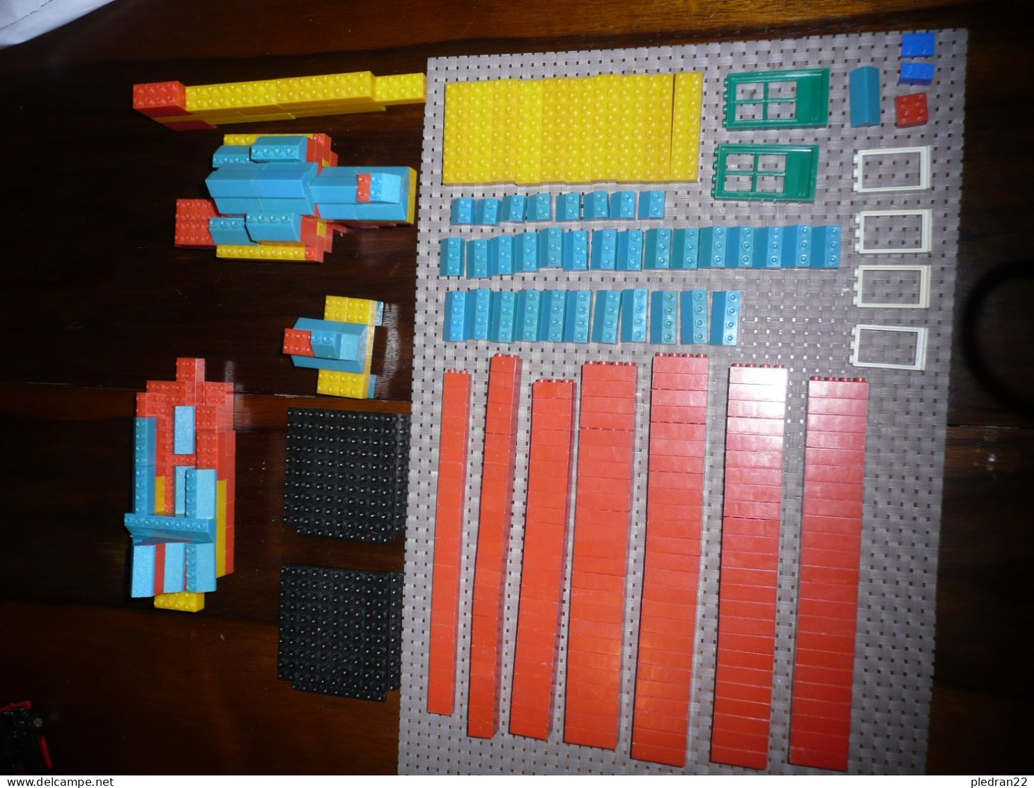 LOT DE BRIQUES LEGO ANNEES 1990 - Loten