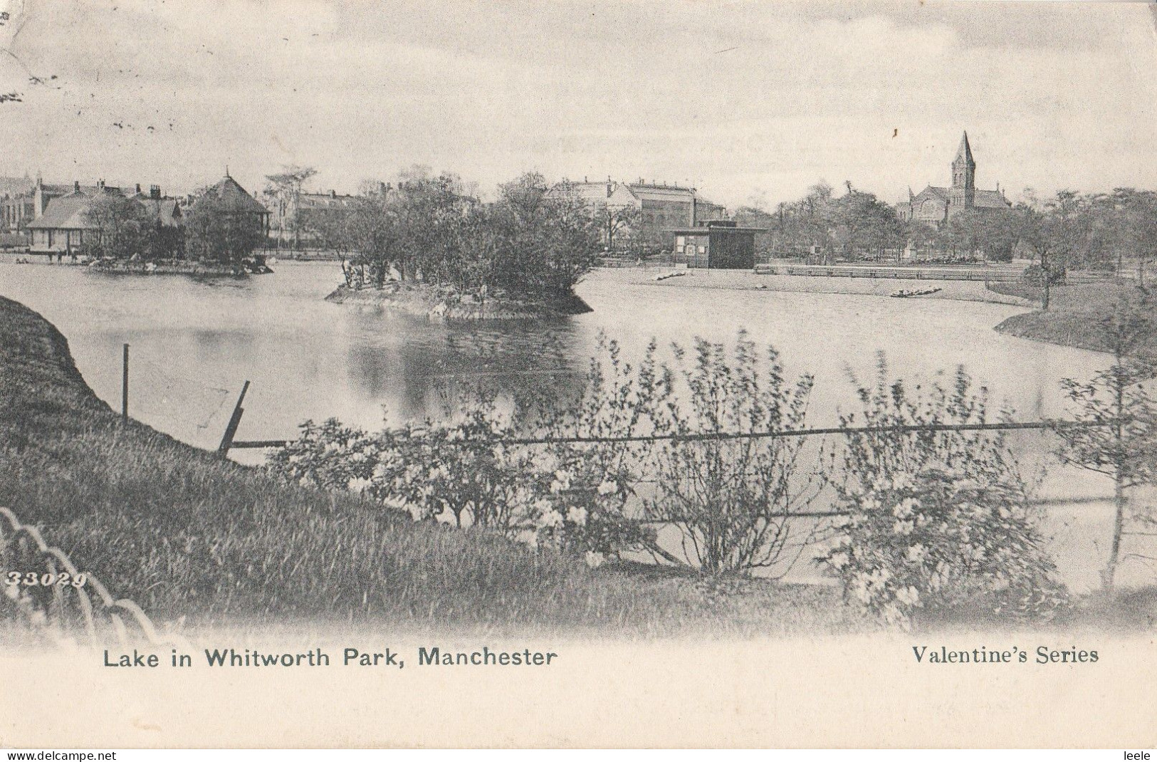 CD34.  Vintage Postcard.  Lake In Whitworth Park, Manchester. - Manchester