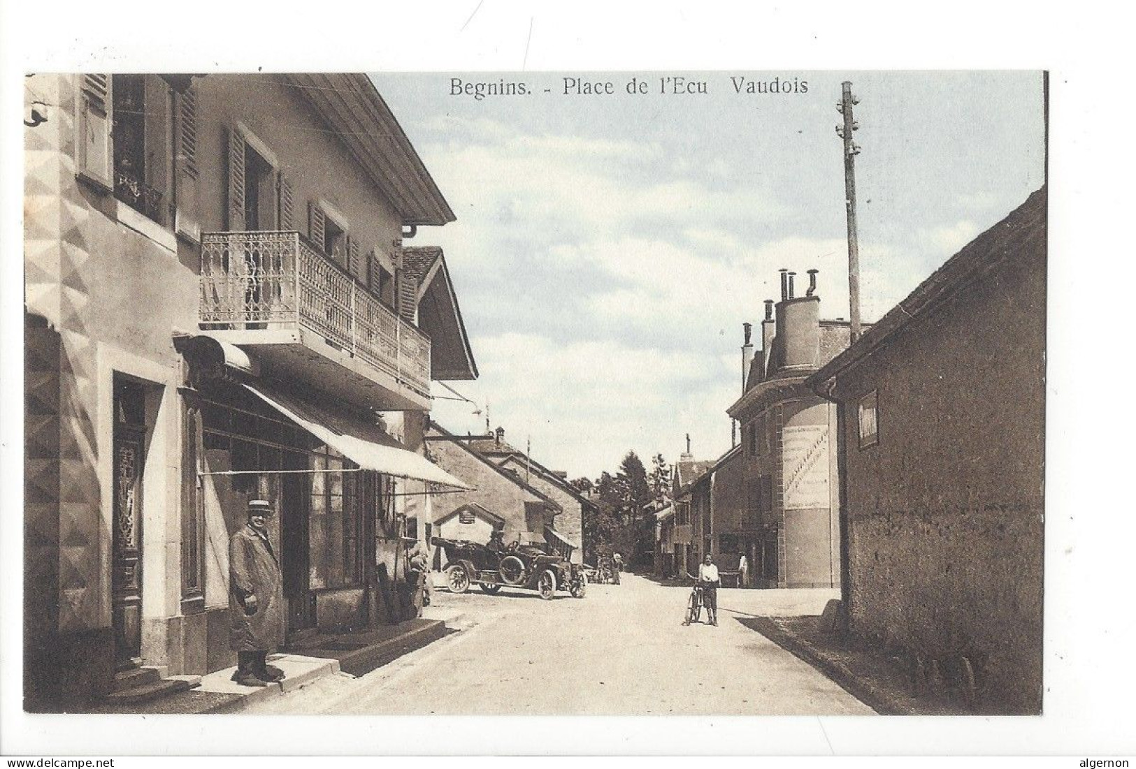 32046 - Begnins Place De L'Ecu Vaudois Vieille Voiture Cycliste - Founex