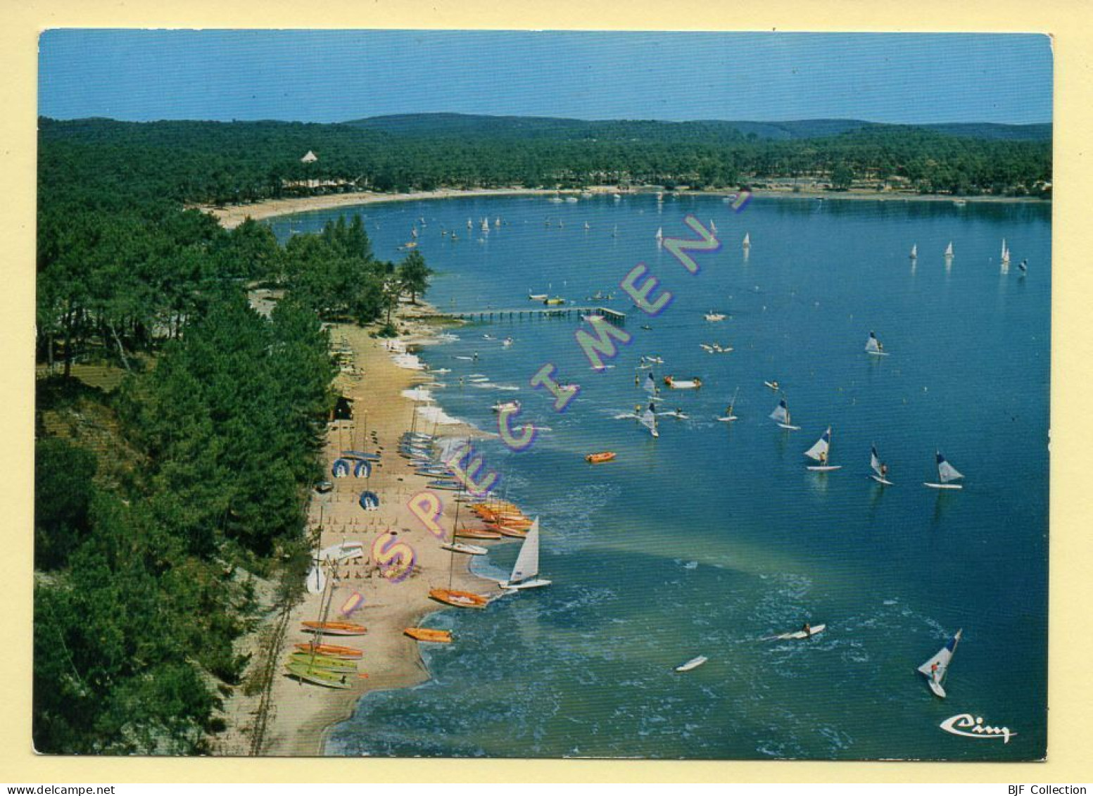 33. CARCANS - MAUBUISSON / Vue Aérienne / U.C.P.A. Bombannes / L'Externat (animée) (voir Scan Recto/verso) - Carcans