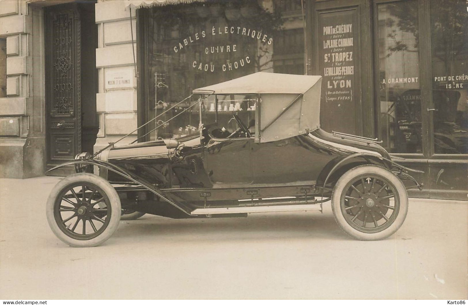 Pont De Chéruy * Carte Photo * Automobile Ancienne PANHARD Panhard Spider X19 * Commerce A. GRAMMONT * Voiture - Pont-de-Chéruy