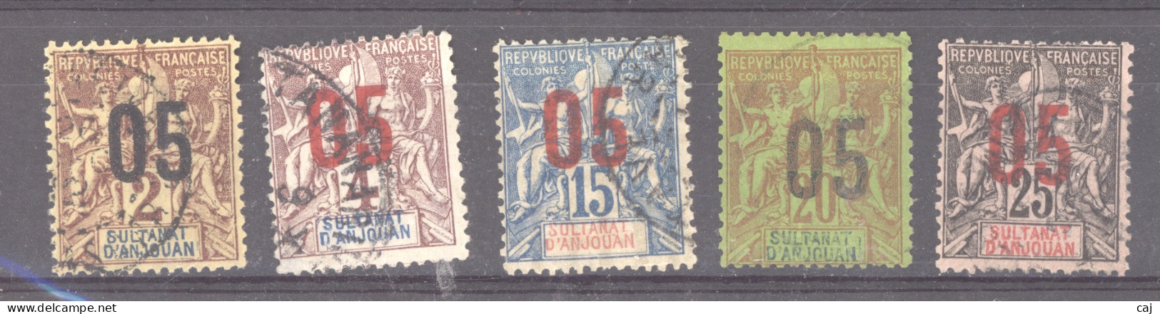 Anjouan  :  Yv  20-24  (o) - Used Stamps