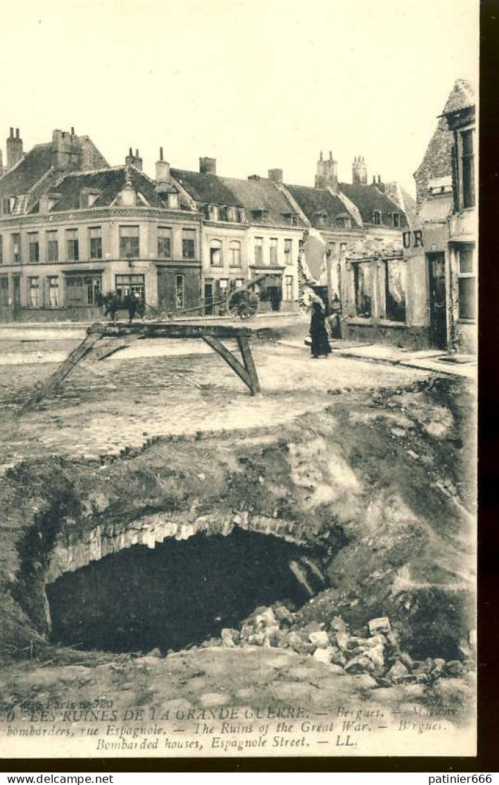 Bergues Les Ruines De La Grande Guerre - Bergues