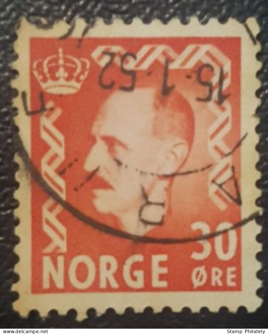 Norway King Haakon Used 30 Stamp - Used Stamps