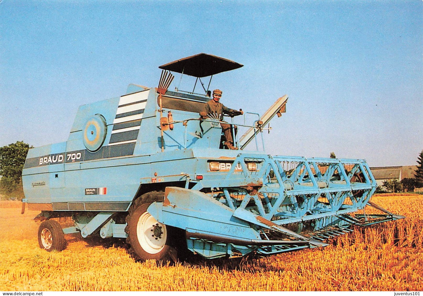 CPSM En Beauce-Mérouville-Jean Chauveau Moissonne Sur Sa BRAUD 700-RARE   L2723 - Tracteurs