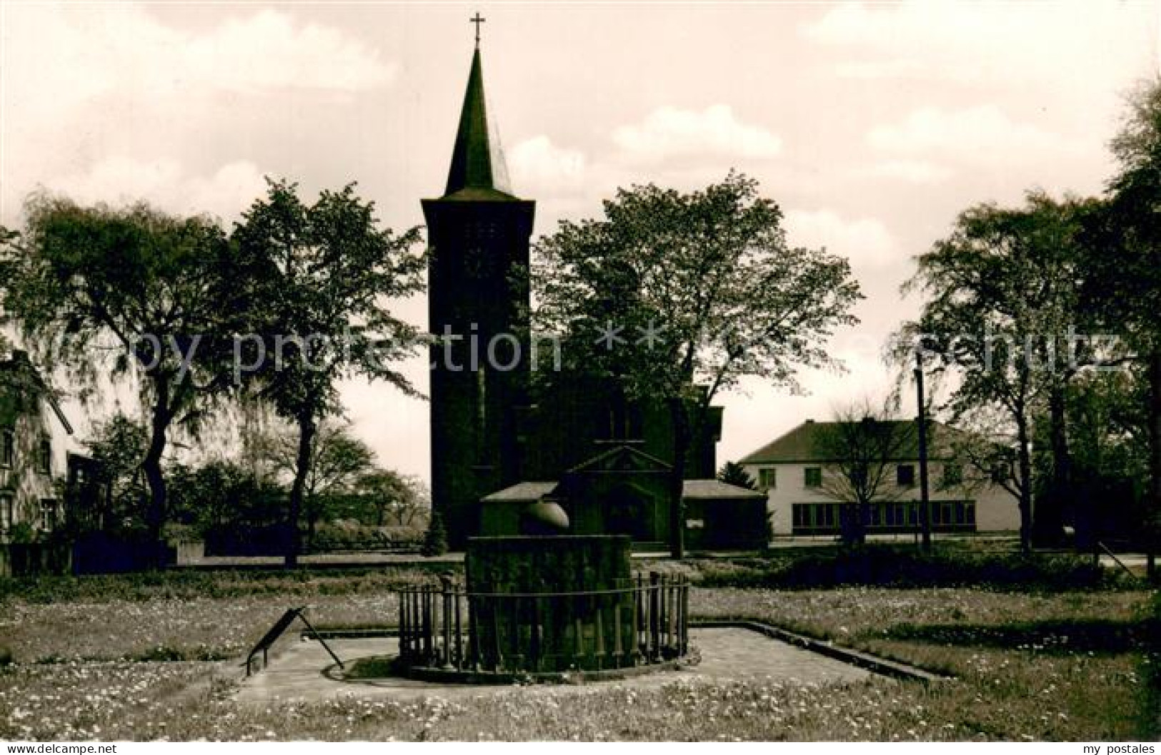 73688689 Hoesel Ev Kirche Mit Kindergarten Hoesel - Ratingen