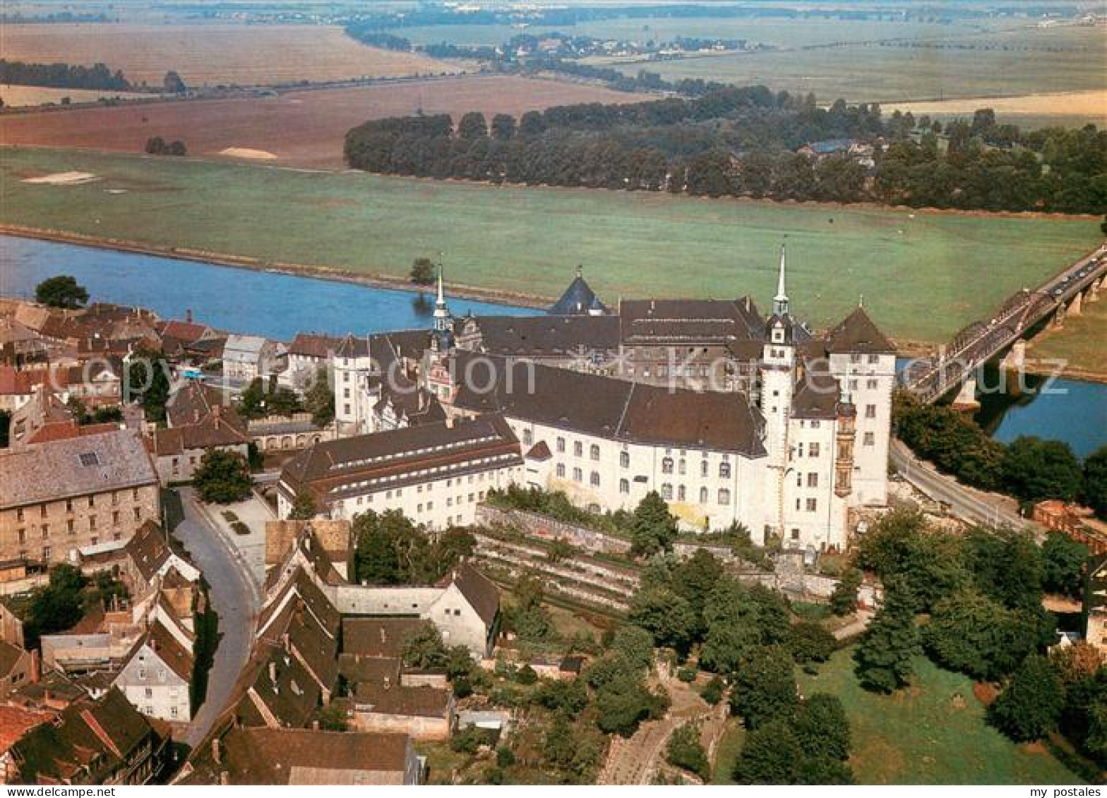 73684250 Torgau Fliegeraufnahme Schloss Hartenfels Torgau - Torgau