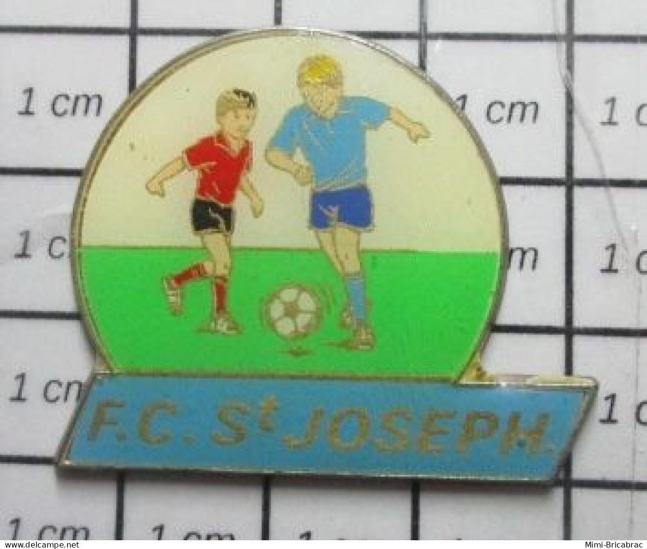 1616C Pin's Pins / Beau Et Rare / SPORTS / Grand Pin's CLUB FOOTBALL FC ST JOSEPH - Football