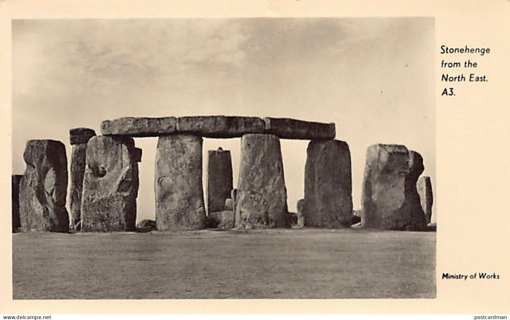 England - Wilts - STONEHENGE From The North East - Publisher Ministry Of Works A3 - Stonehenge