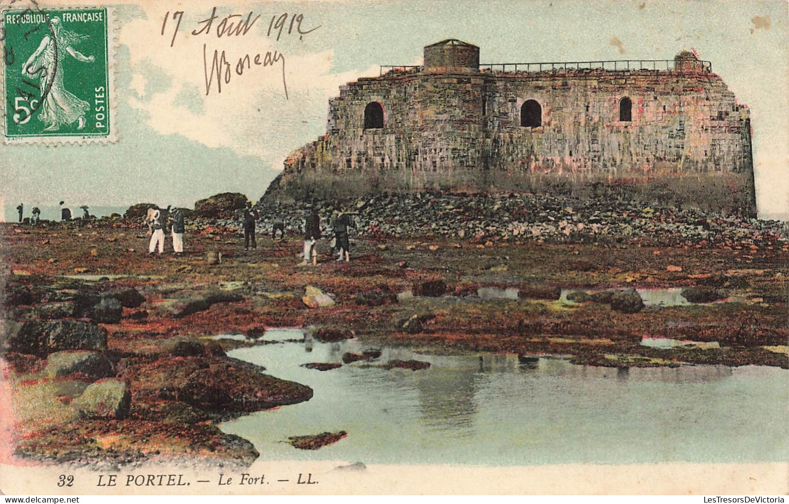 FRANCE - Le Portel - Vue Générale Sur Le Fort - L L - Vue De L'extérieur - Des Gens Autour - Carte Postale Ancienne - Le Portel