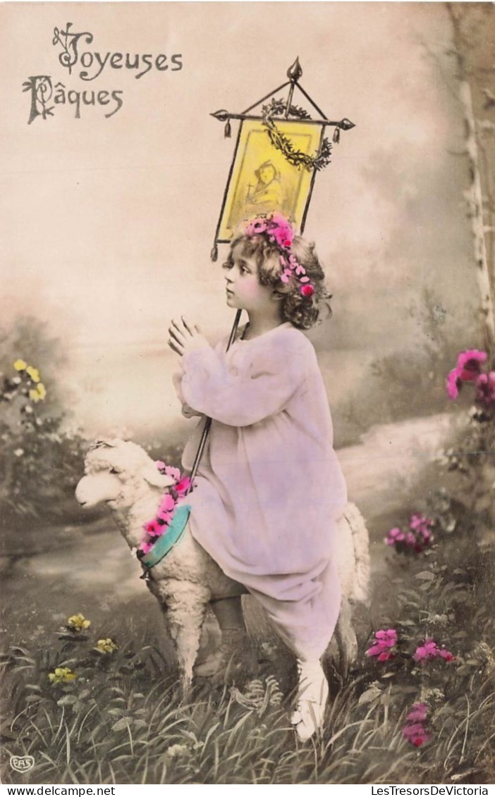 FËTES - VOEUX - Pâques - Joyeuses Pâques - Une Jeune Fille Au-dessus D'un Mouton - Carte Postale Ancienne - Pâques