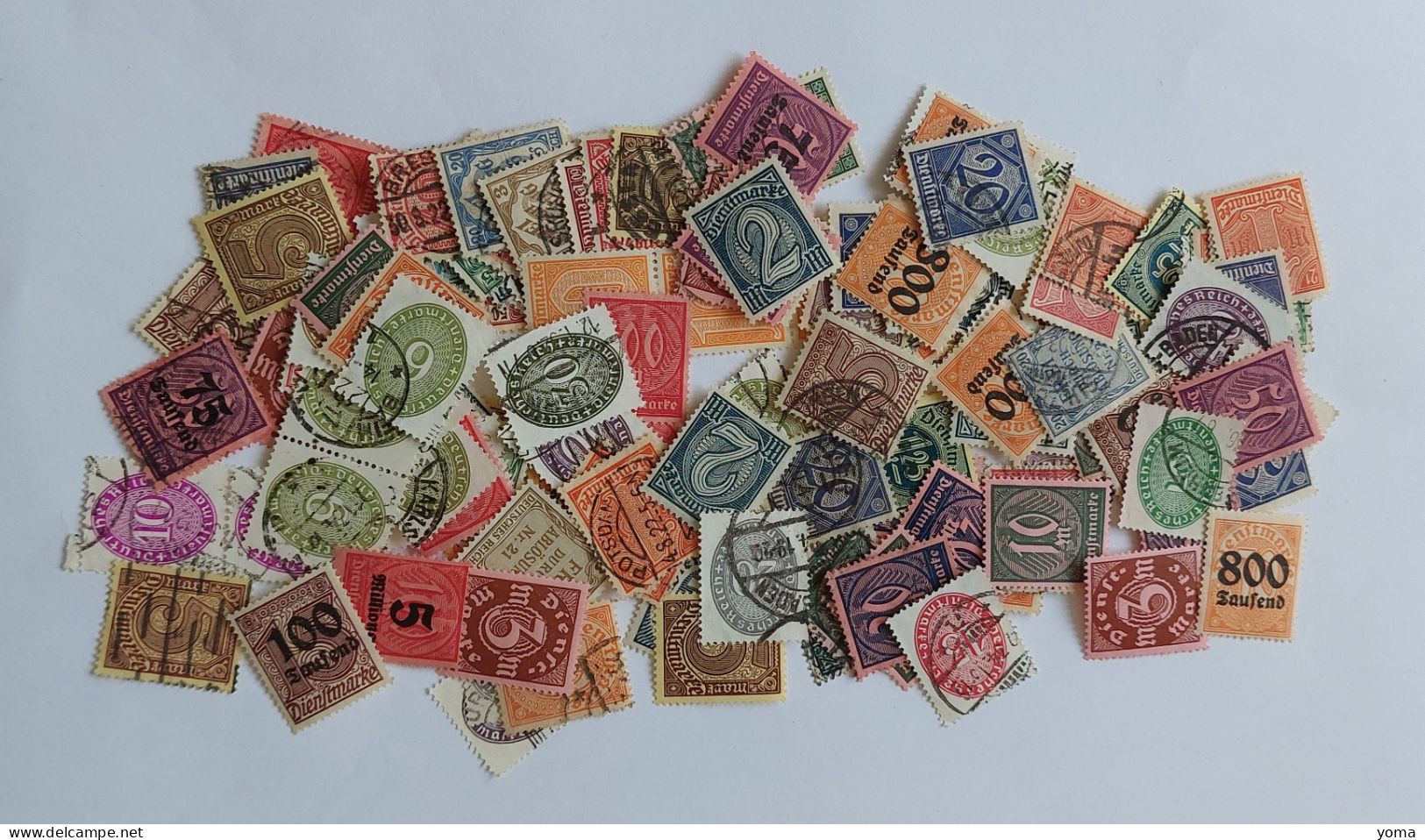 Lot De Plus De 130 Timbres De Service Oblitérés Et Neufs - Oficial