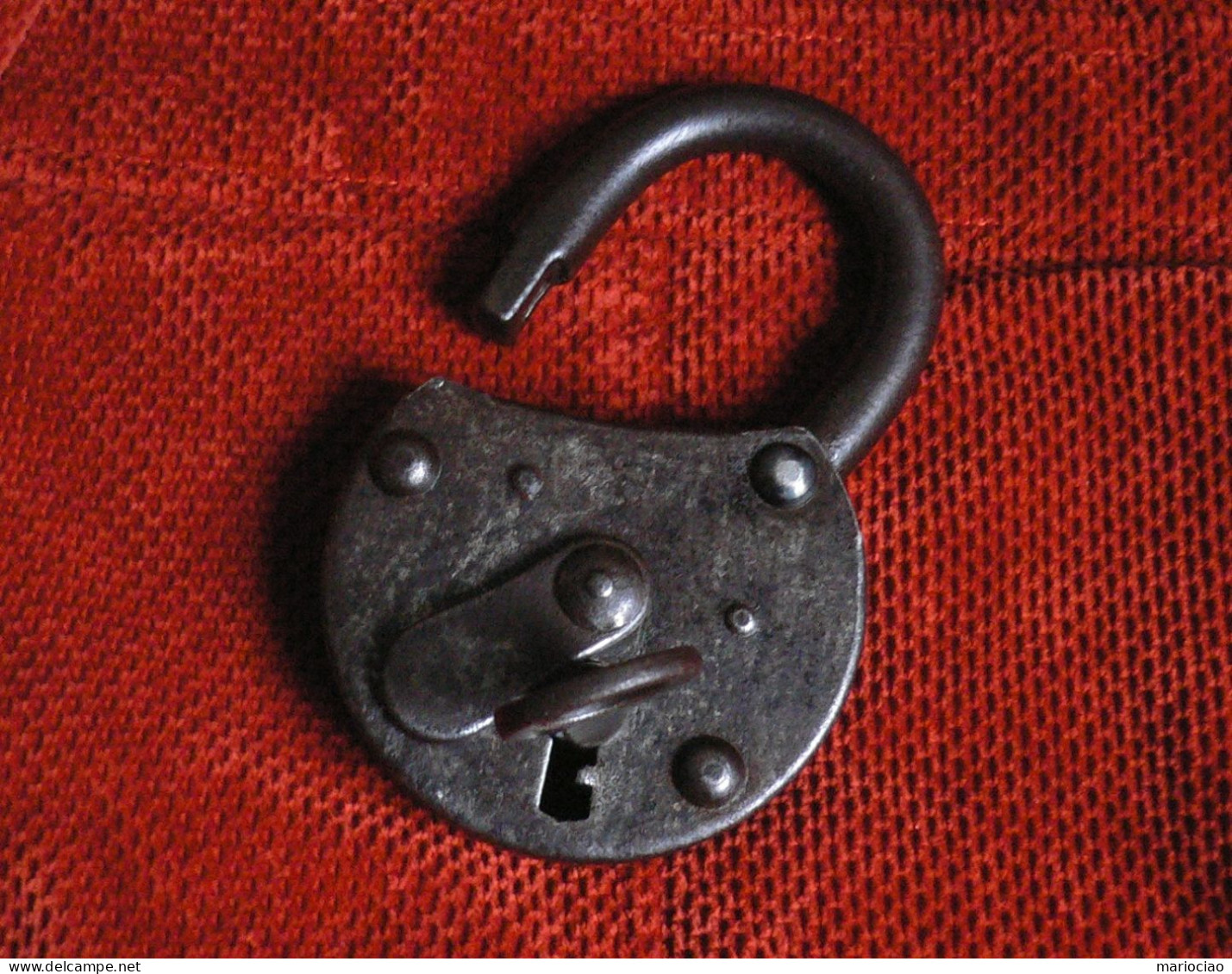# Lucchetto Antico Molto Grande - Cadenas Ancien Très Large - Old Padlock Very Large - Outils Anciens