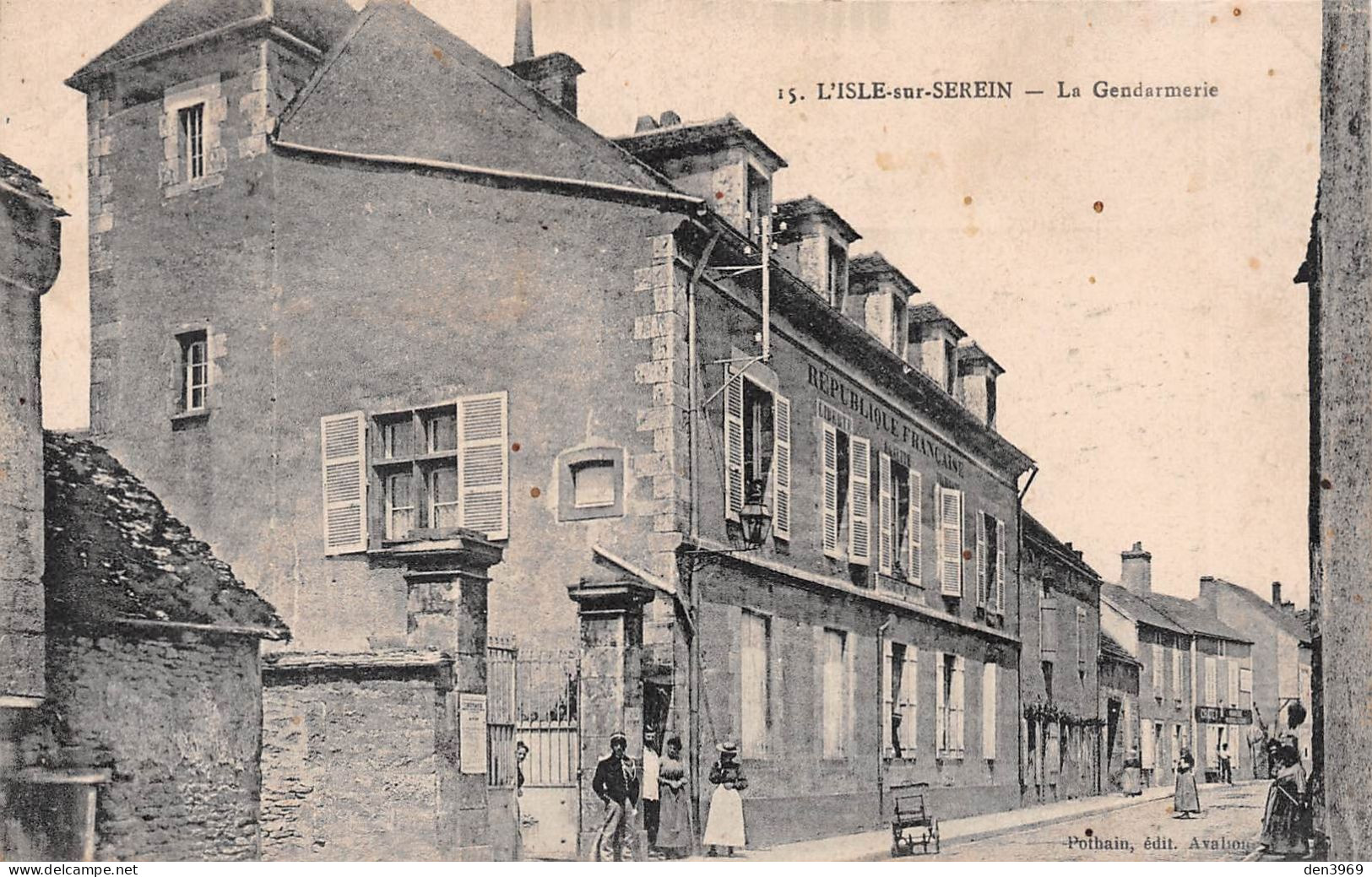 L'ISLE-sur-SEREIN (Yonne) - La Gendarmerie - Voyagé 1920 (2 Scans) Collomb, Maison Peylaboud, Rue Jouffroy à Lyon-Vaise - L'Isle Sur Serein