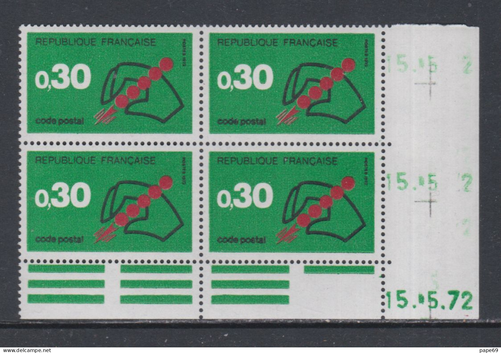 France N° 1719 XX Code Postal : 30 C. Vert Et Rouge En Bloc De 4 Coin Daté Du 15 . 5 . 72 ; Sans Charnière, TB - 1970-1979