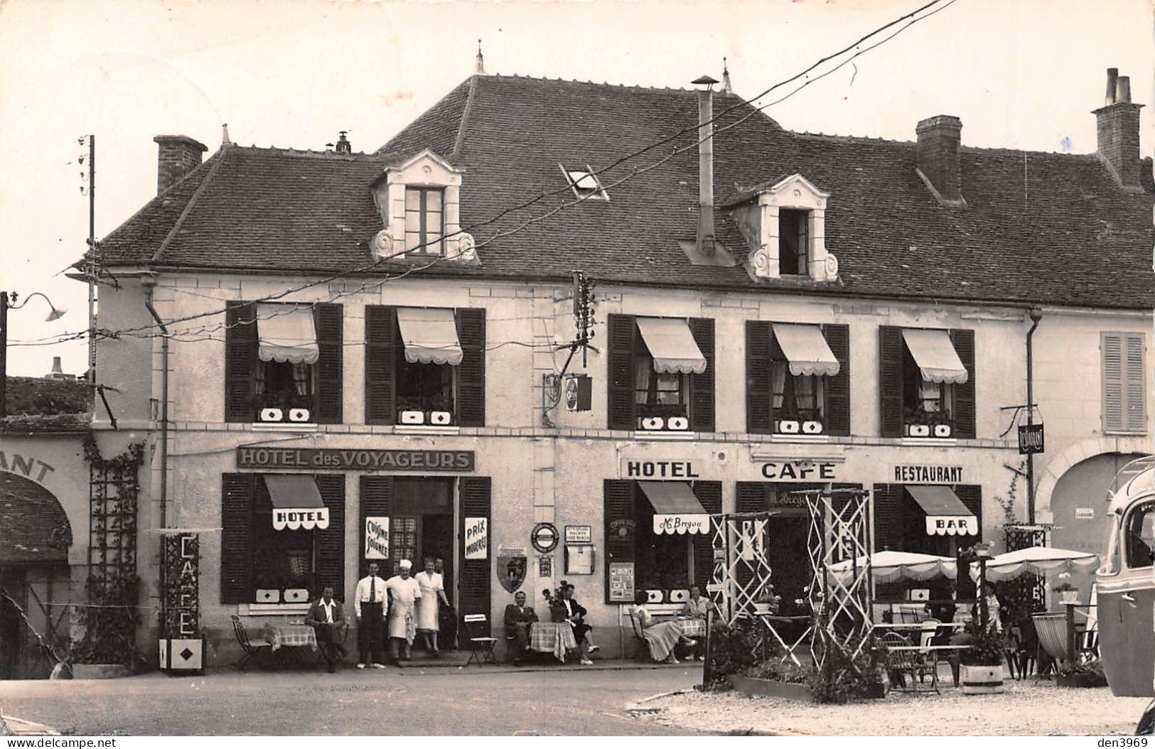 FLOGNY (Yonne) - Maison Brégou - Hôtel Des Voyageurs - Voyagé 1955 (2 Scans) Vaucher, 17 Rue François Bussenet à Lons 39 - Flogny La Chapelle