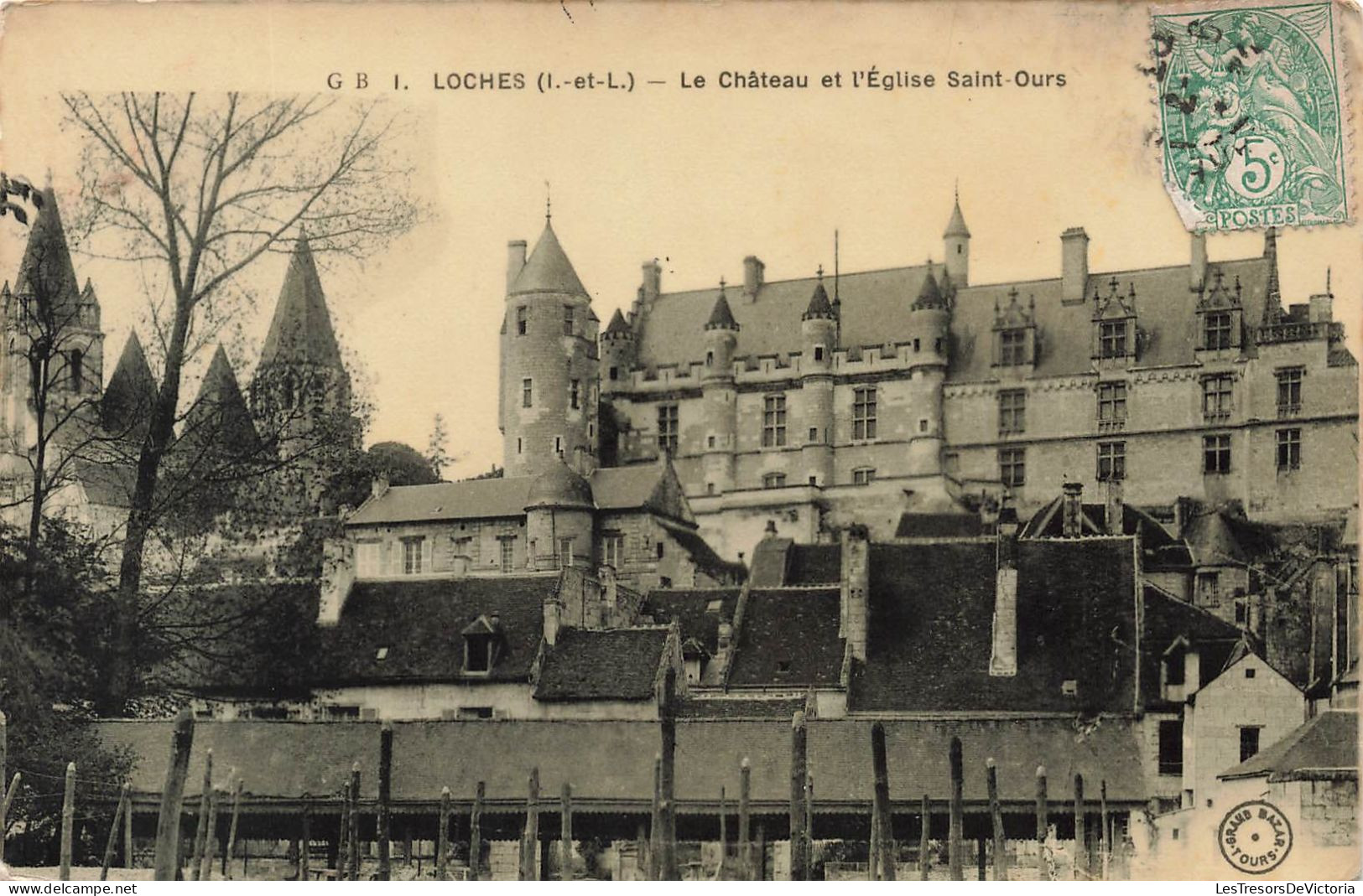 FRANCE - Loches (I Et L) - Vue Générale De L'extérieur Sur Le Château Et L'église Saint Ours - Carte Postale Ancienne - Loches