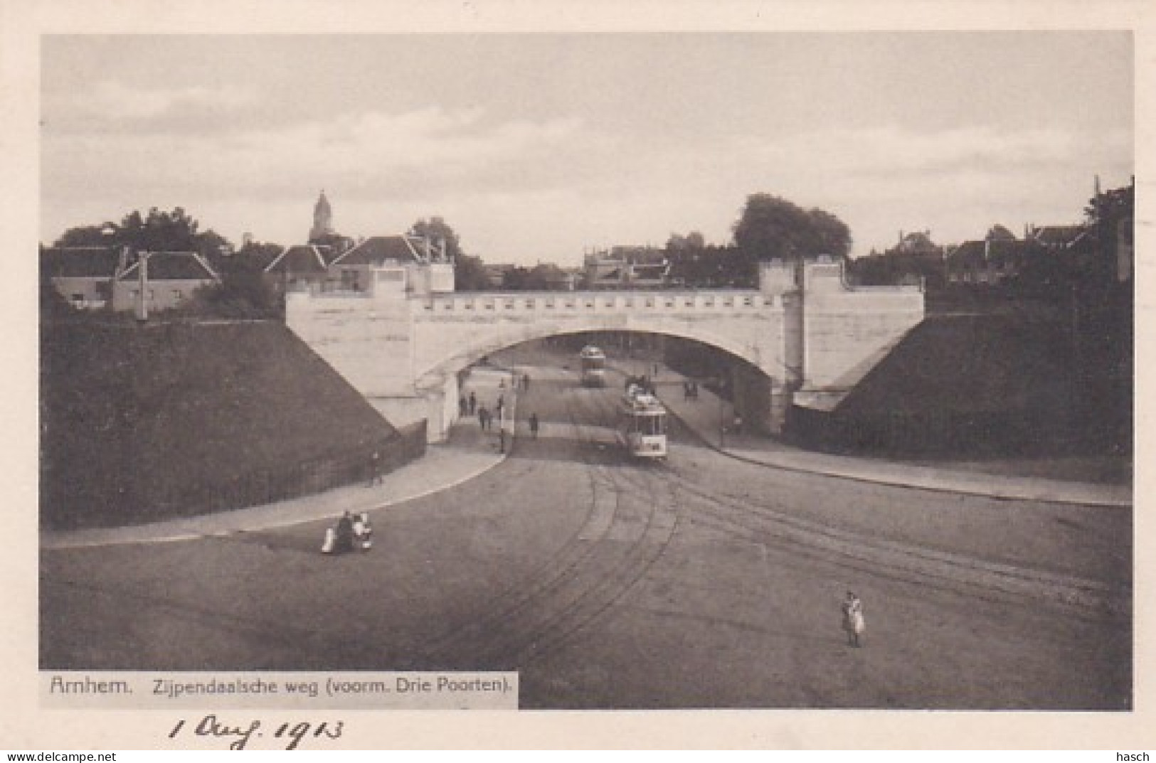 3694	62	Arnhem, Zijpendaalsche Weg (voorm. Drie Poorten)1 Aug.1913 - Arnhem