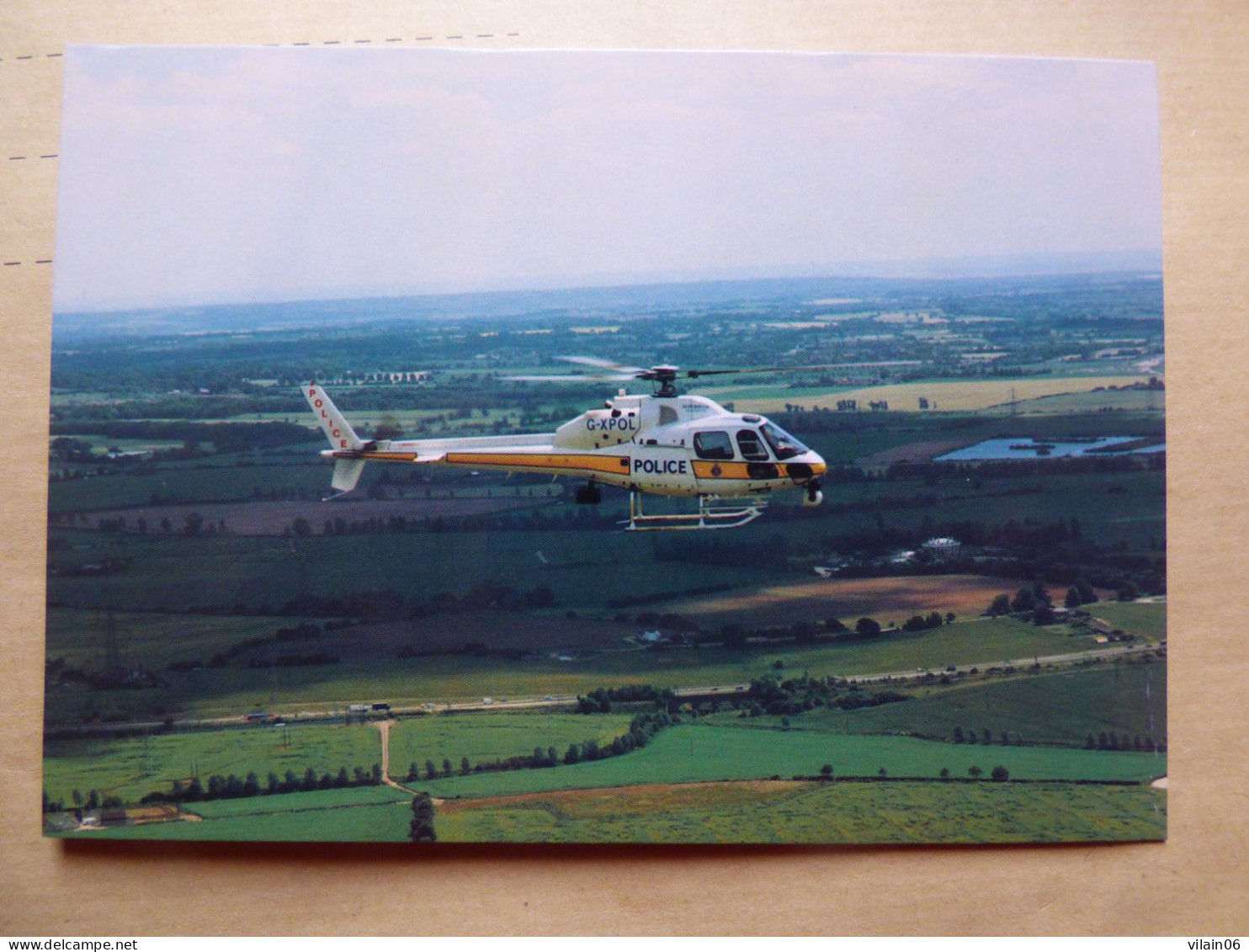 ECUREUIL  POLICE ESSEX - Helicopters