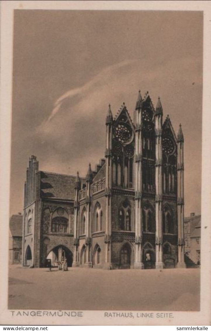 84300 - Tangermünde - Rathaus, Linke Seite - Ca. 1935 - Tangermuende