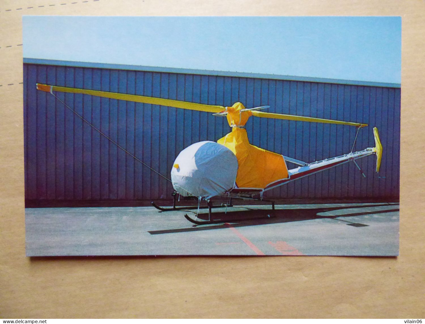 BRUCE S CUSTOM COVERS  HILLER 12E  /  CARTE COMPAGNIE / AIRLINES ISSUE - Helicopters