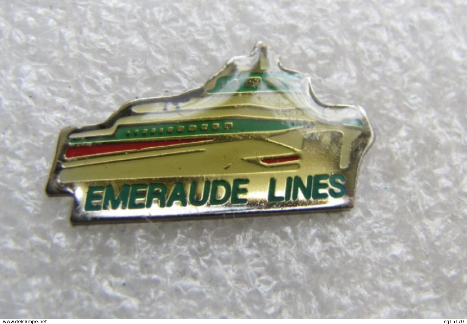 PIN'S  EMERAUDE  LINES  BÂTEAU - Boten