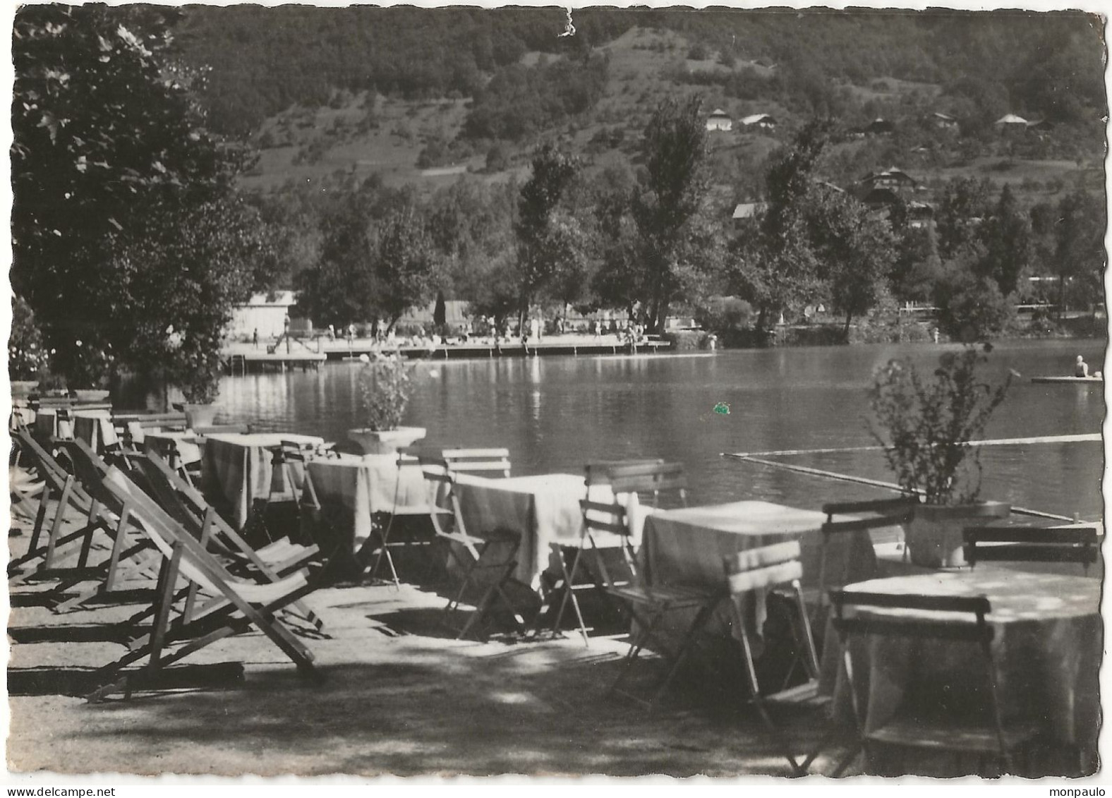 74. CPM. Haute Savoie. Passy-Sallanches. Lacs De La Cavettaz. La Terrasse De Mont-Blanc Plage - Passy