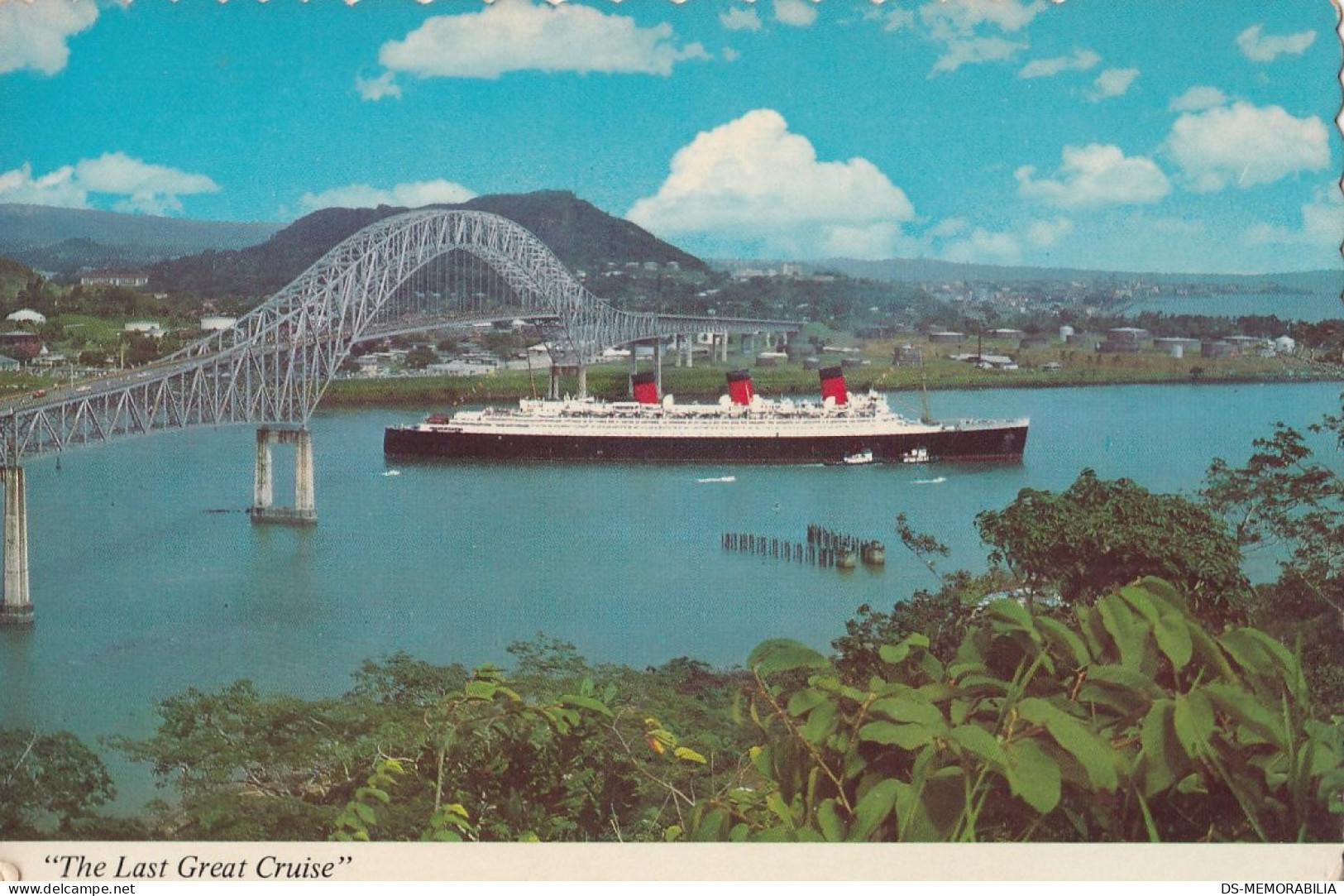 Panama - Cruise Ship Queen Mary Passing Under The Bridge Of The Americas 1967 - Panama