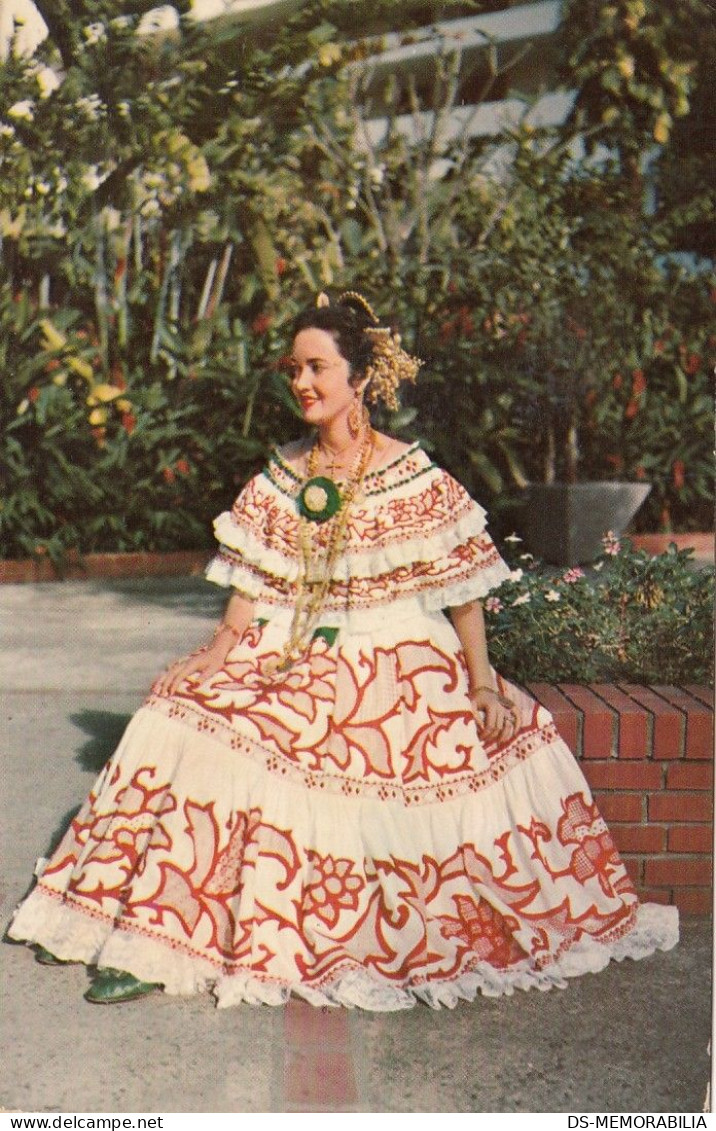 Panama - Woman In Traditional Costume Old Postcard 1968 - Panama