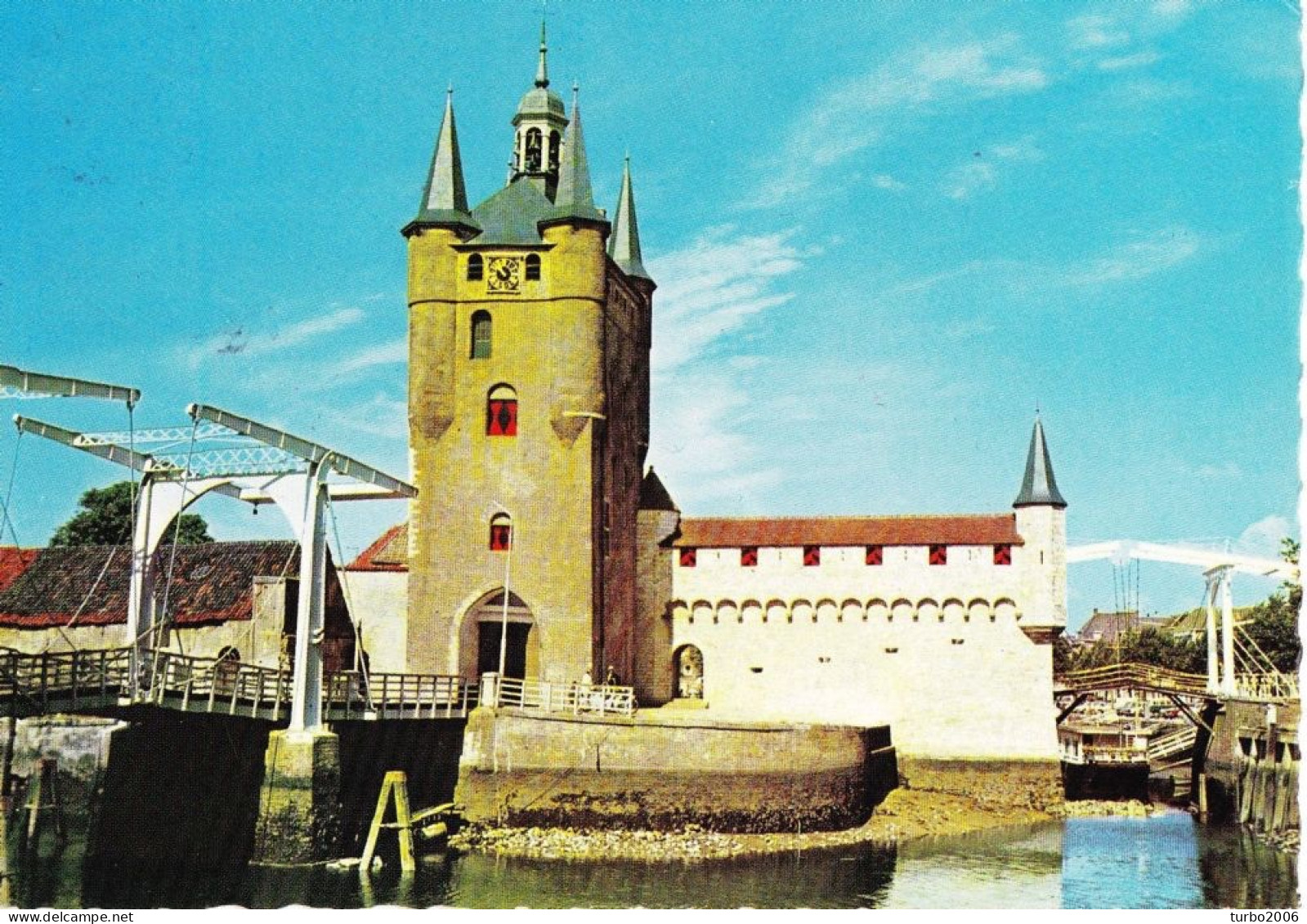 1971-1973 Zierikzee De Zuiderhavenpoort, Nobelpoort Etc 4 X Waarvan 3 X In Kleur Gelopen Met Zegel - Zierikzee