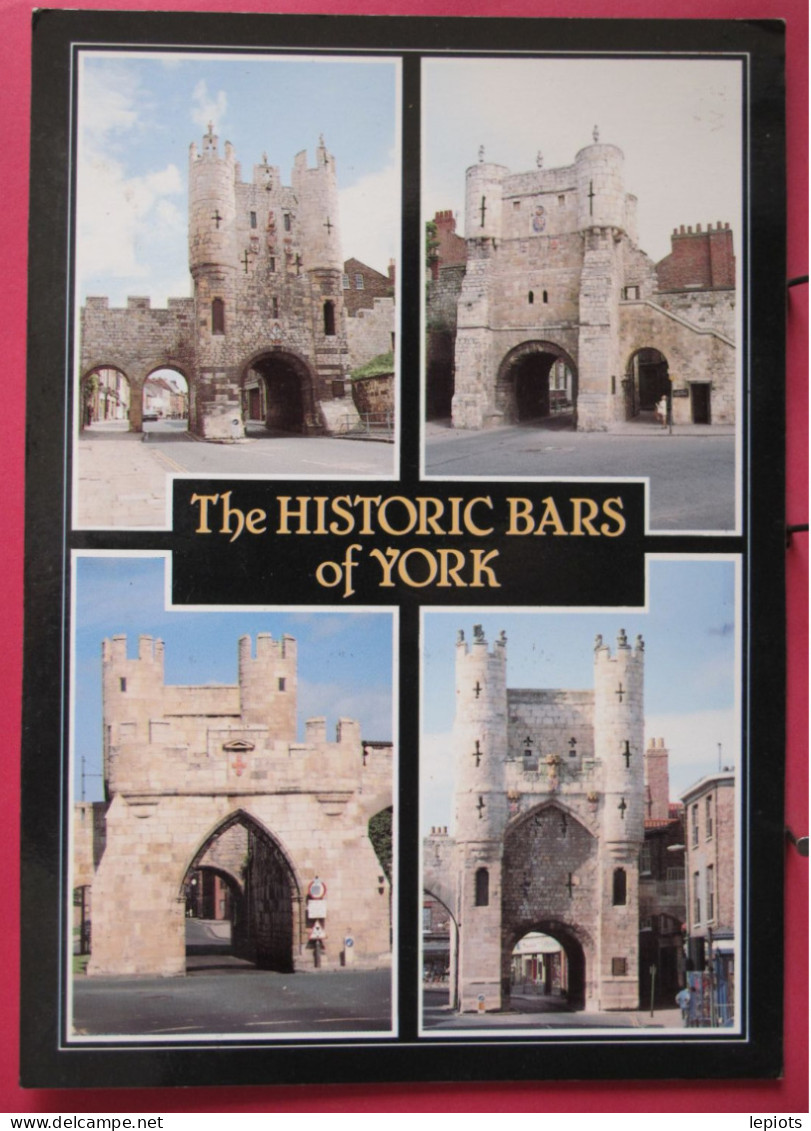 Angleterre - The Historical Bars Of York - York