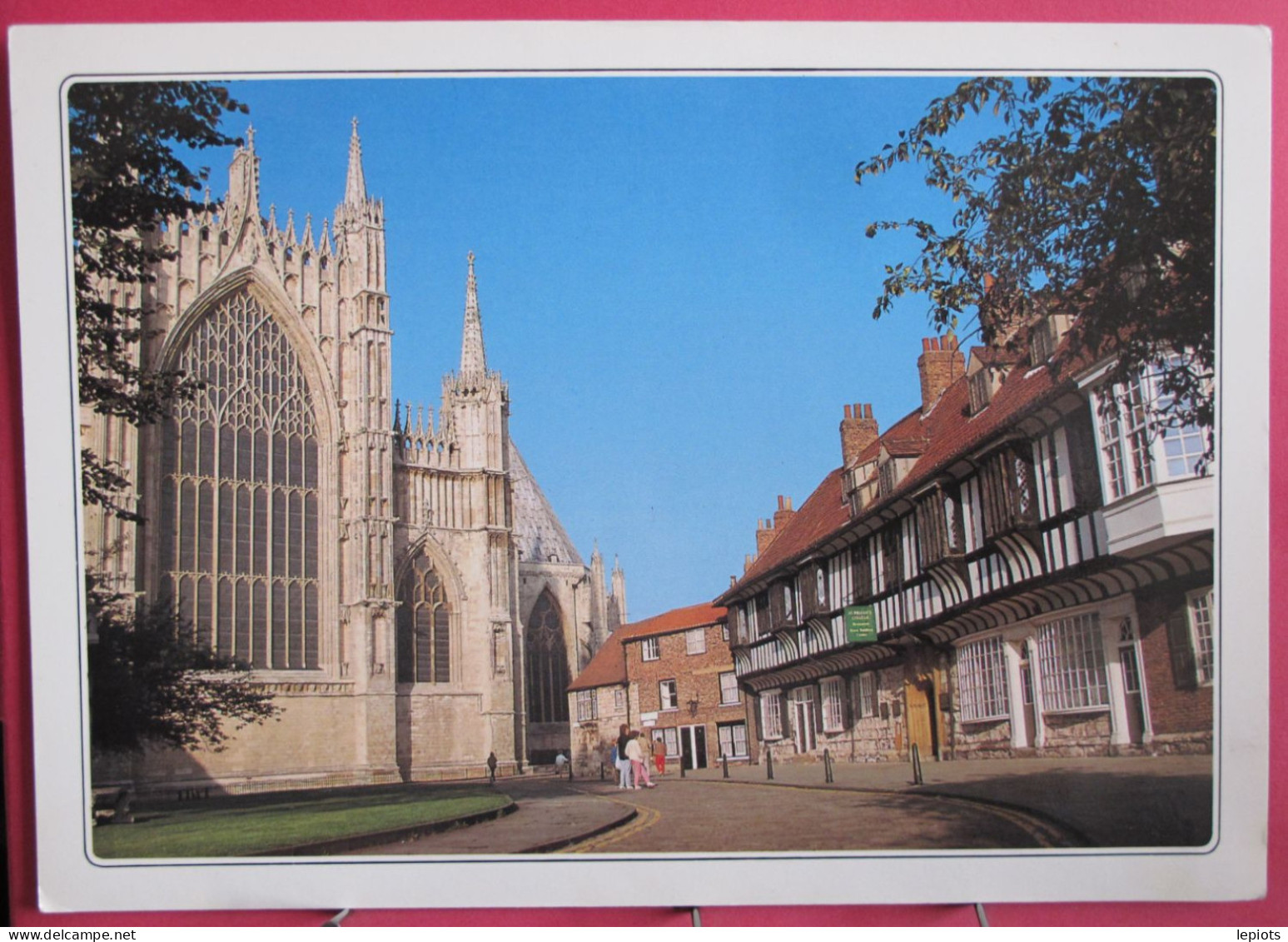 Angleterre - York Minster East Window & St. Williams College - York