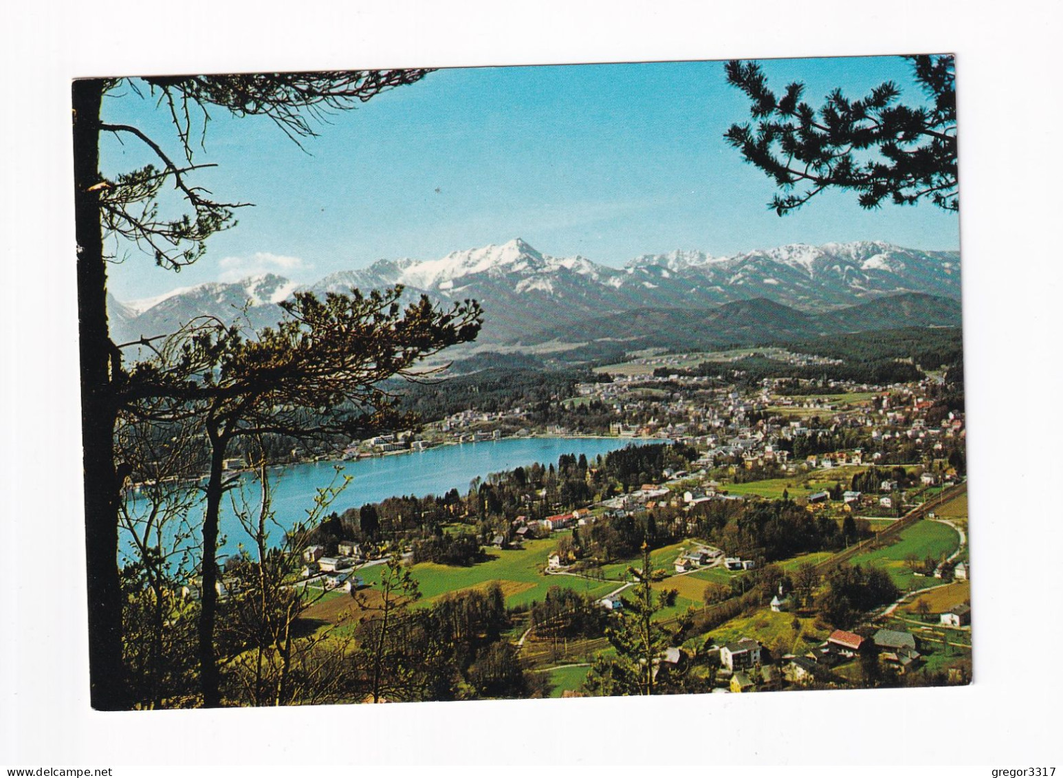 E5555) VELDEN Am WÖRTHERSEE - Blick Von Der Aussicht Auf Die Bucht Mit Mittagskogel - U. Julische Alpen - Velden