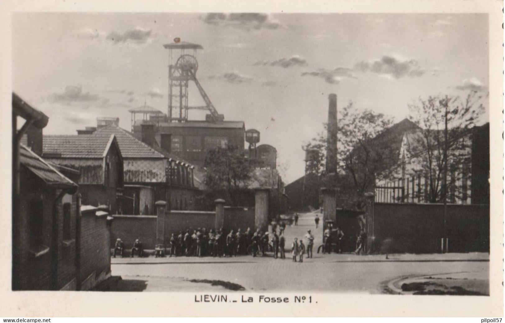 62 - LIEVIN - La Fosse N°1 (carte Brillante Crantée 9X14) - Lievin