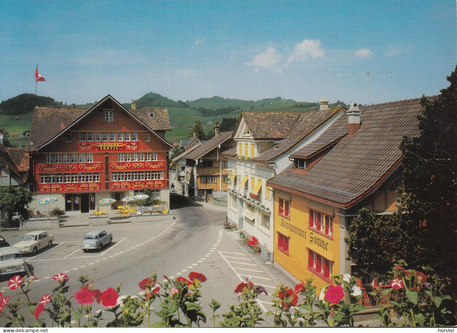 Schweiz - 9050 Appenzell - Innenstadt - Parkplatz - Cars - Opel Rekord P1 - Lloyd - Renault Major - Appenzell
