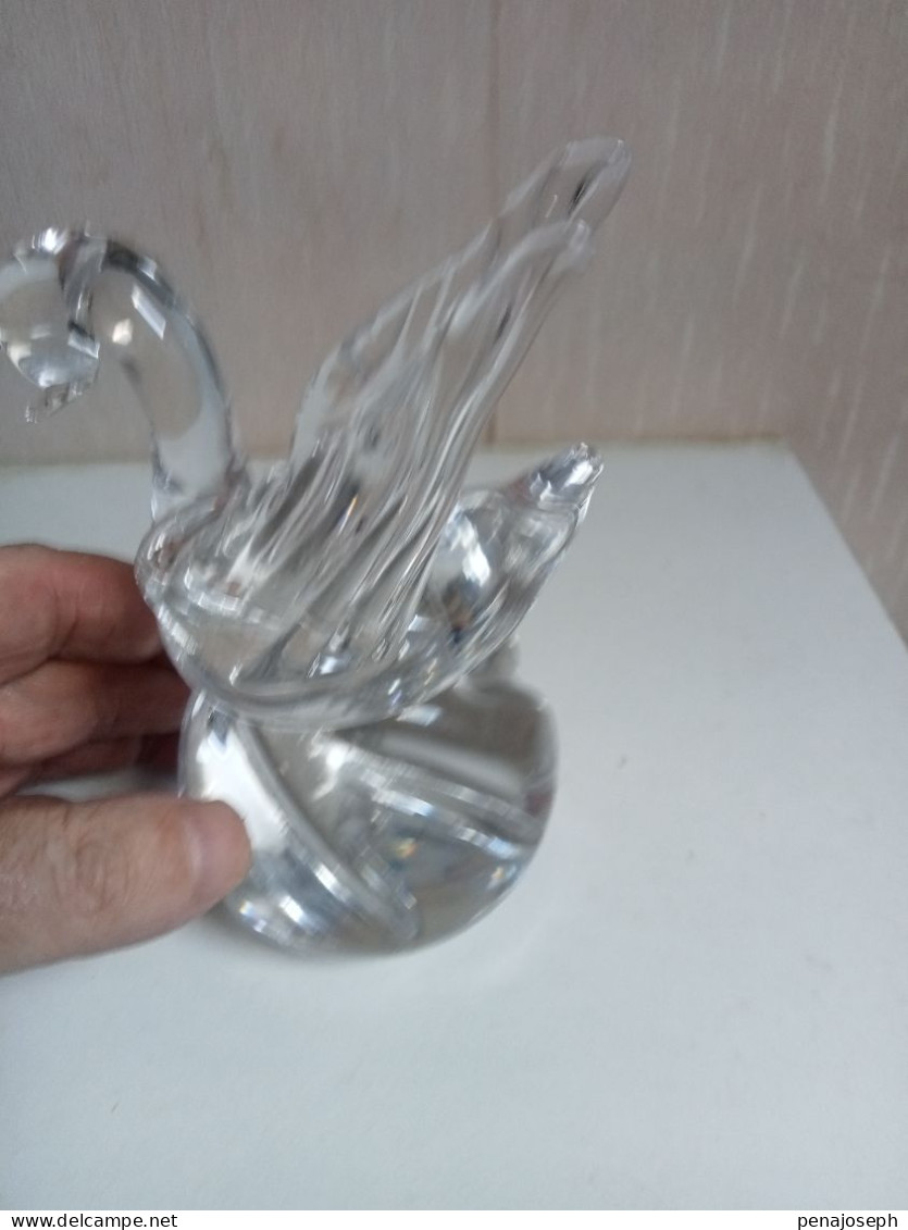 cygne presse papier en cristal hauteur 15 cm