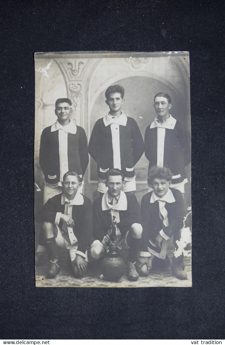 SPORTS - Carte Photo De 6 Joueurs Avec Trophée - L 150455 - Fussball