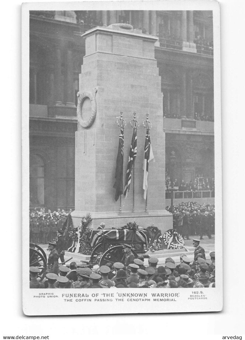 X296 01 FUNERAL OF THE UNKNOWN WARRIOR THE COFFIN PASSING THE CENOTAPH MEMORIAL - Monumenti Ai Caduti