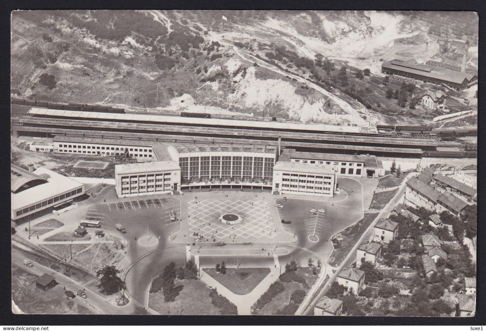 BOSNIA AND HERZEGOVINA ,  SARAJEVO  RAILWAY  STATION   ,  OLD  POSTCARD - Bosnie-Herzegovine