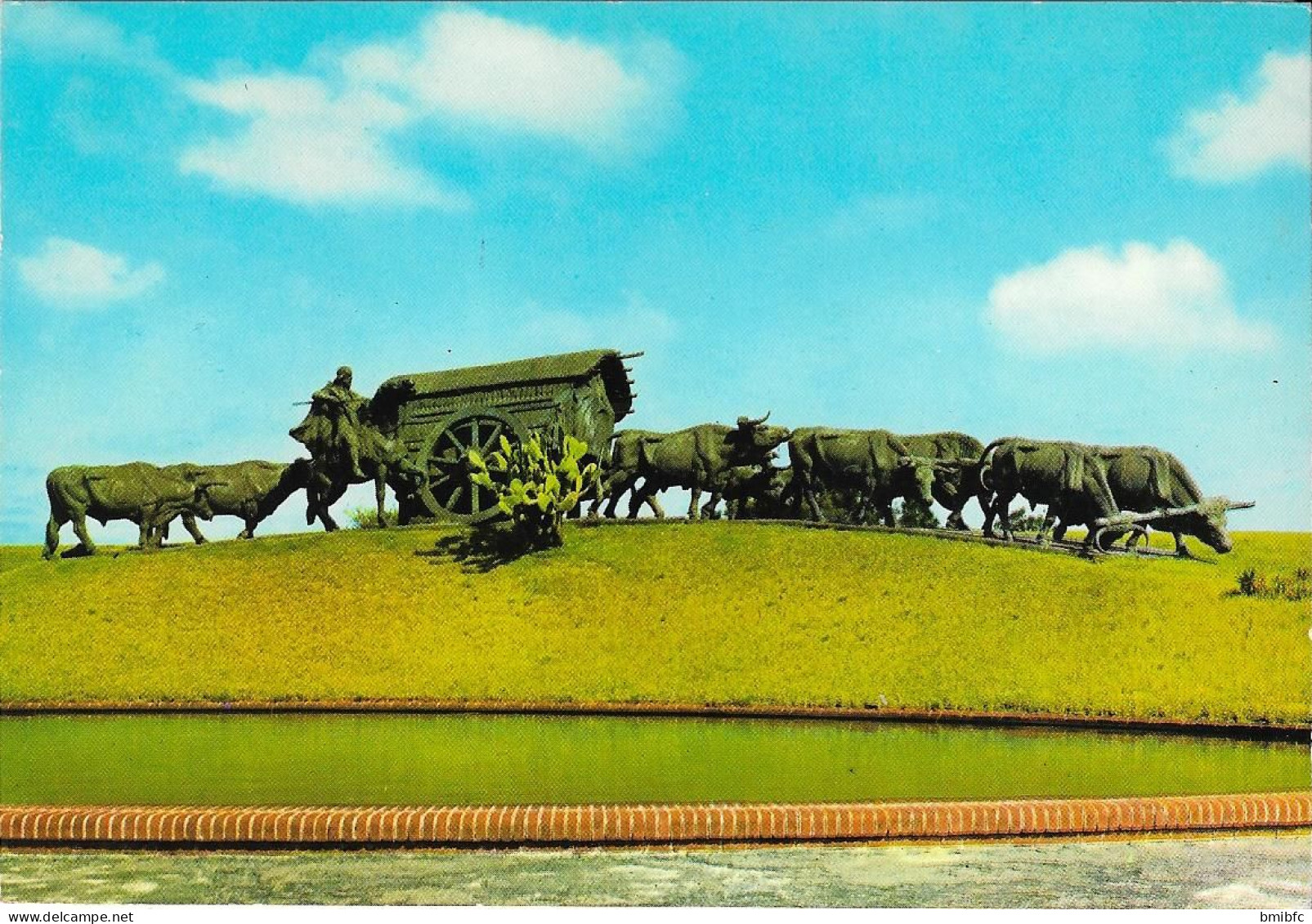 MONTEVIDEO - Monumento A La Carreta  Escultor Jose Belloni - Uruguay